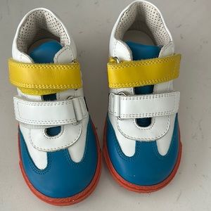Multicolor Unisex kids Dolce&Gabbana shoes.  Worn twice size 24 kids size 8.